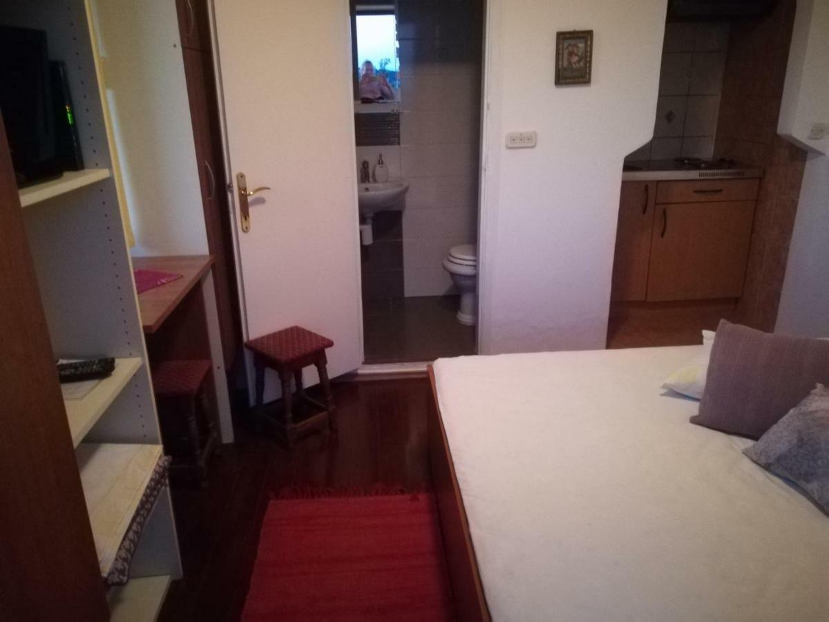 Apartmani Ivic Paka Rab Banjol Exteriör bild
