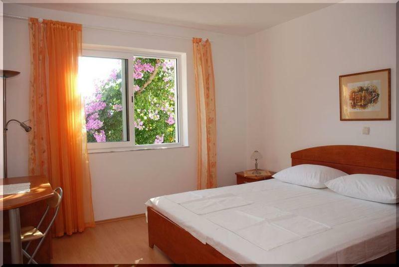 Apartmani Ivic Paka Rab Banjol Exteriör bild