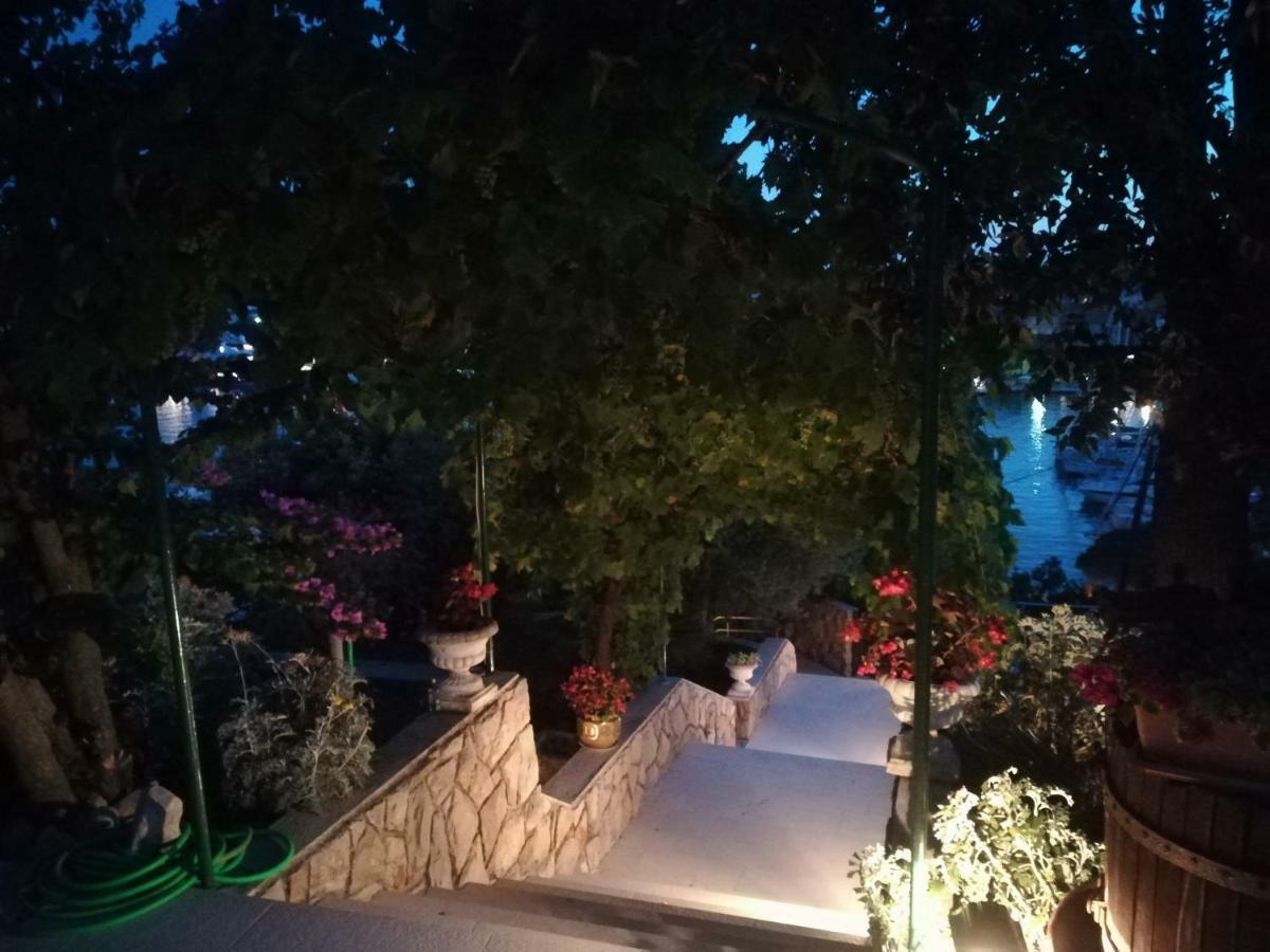 Apartmani Ivic Paka Rab Banjol Exteriör bild
